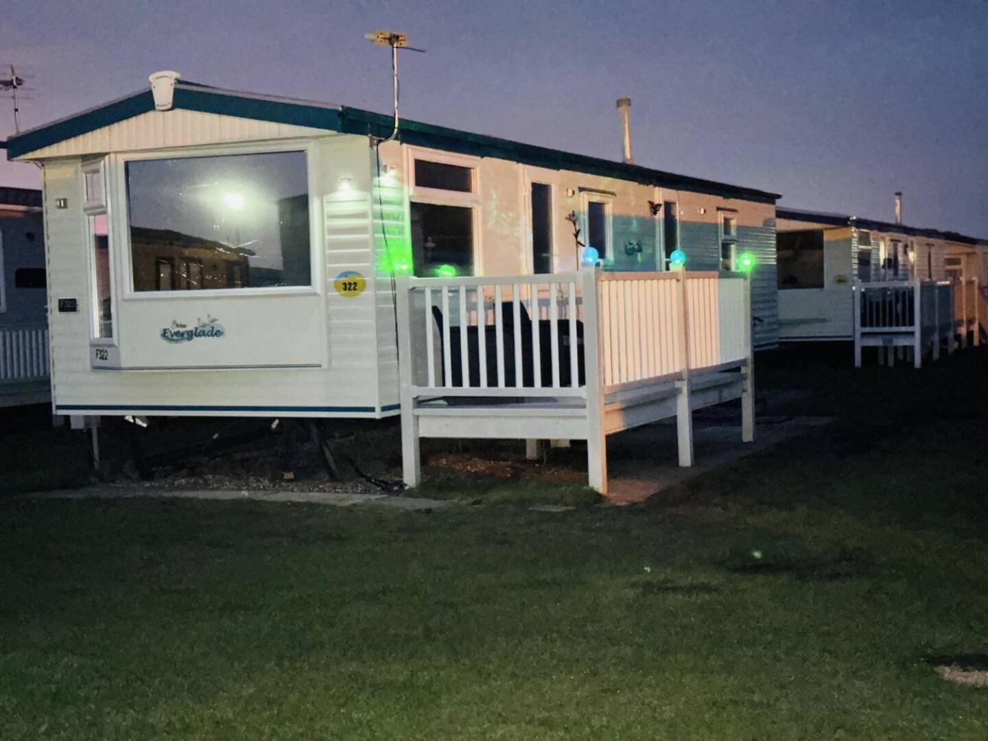 Golden Sands Holiday Home 斯凯格内斯 外观 照片